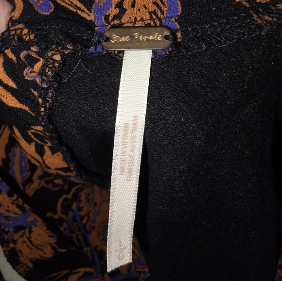 Free People Hello Lover NOIR Floral Tunic/ Dress Size Large - Picture 3 of 10